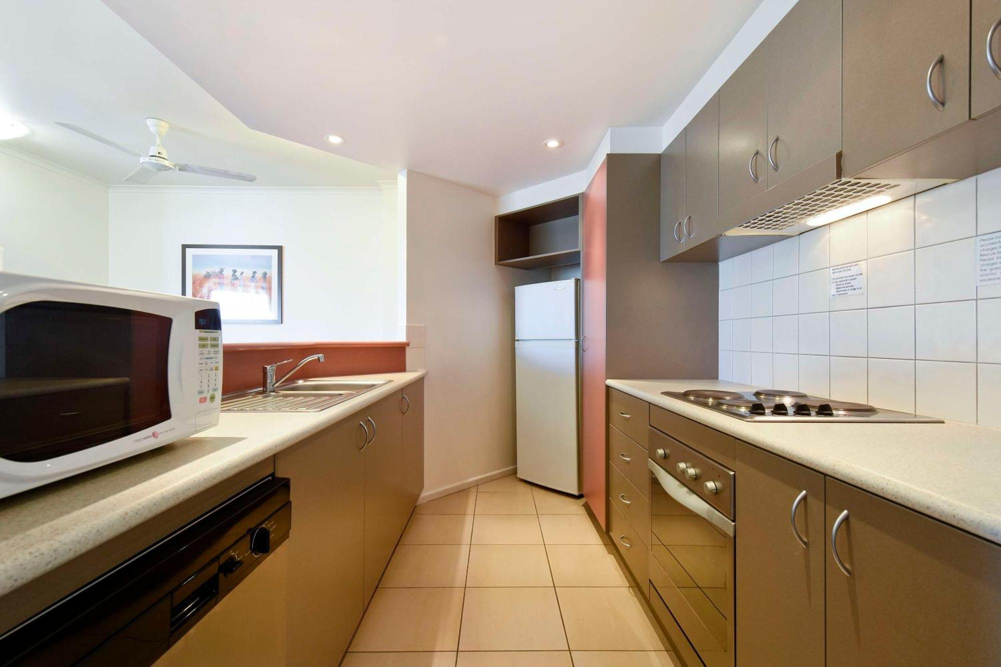 דארווין Metro Advance Apartments & Hotel מראה חיצוני תמונה