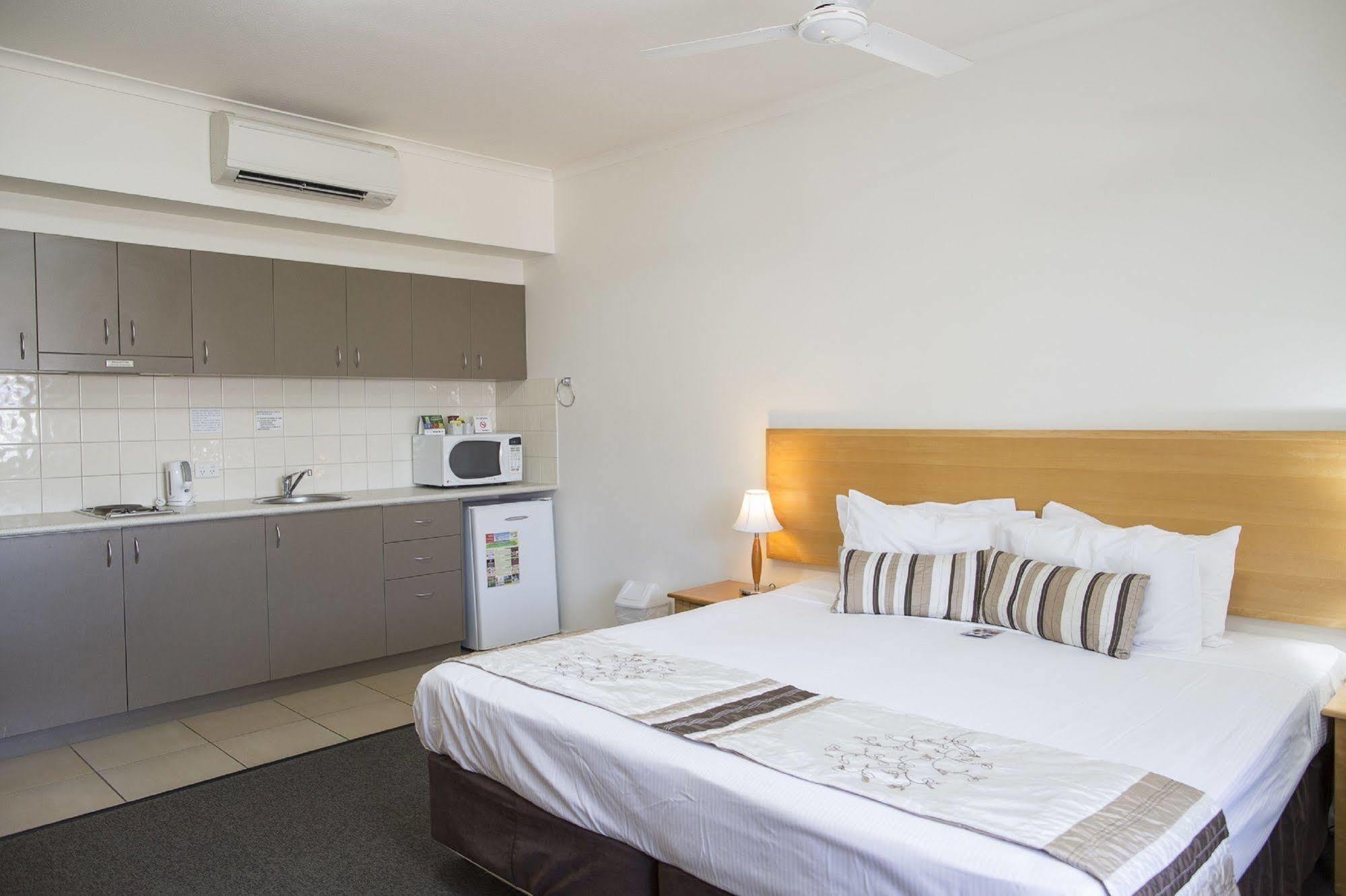 דארווין Metro Advance Apartments & Hotel מראה חיצוני תמונה